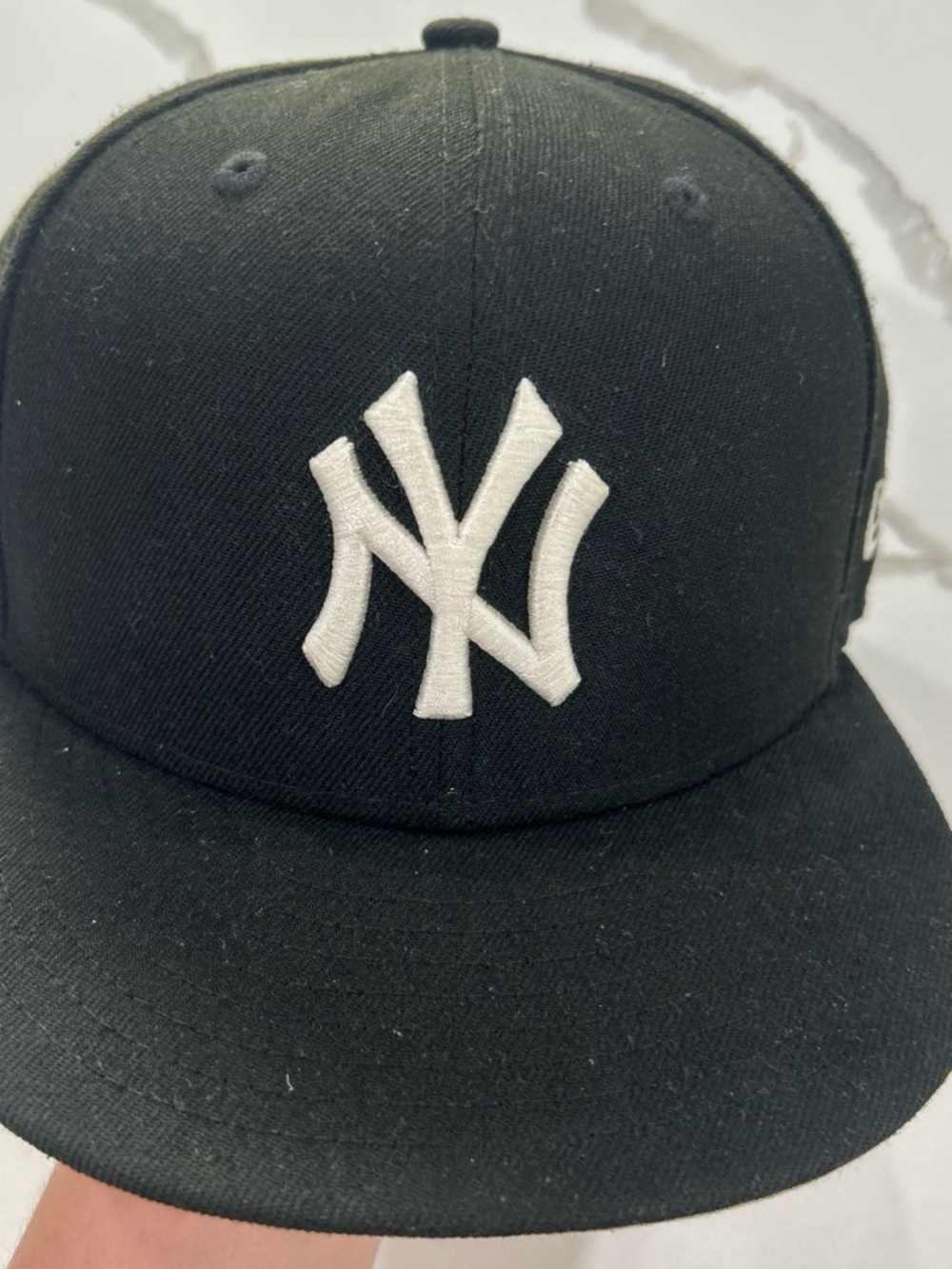 New Era Mens Black Cap with White NY Logo